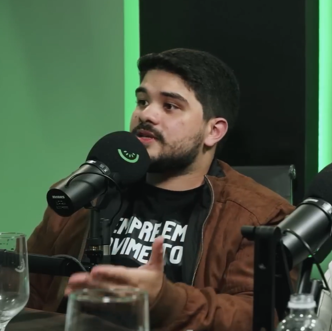 Gabriel Gons em podcast